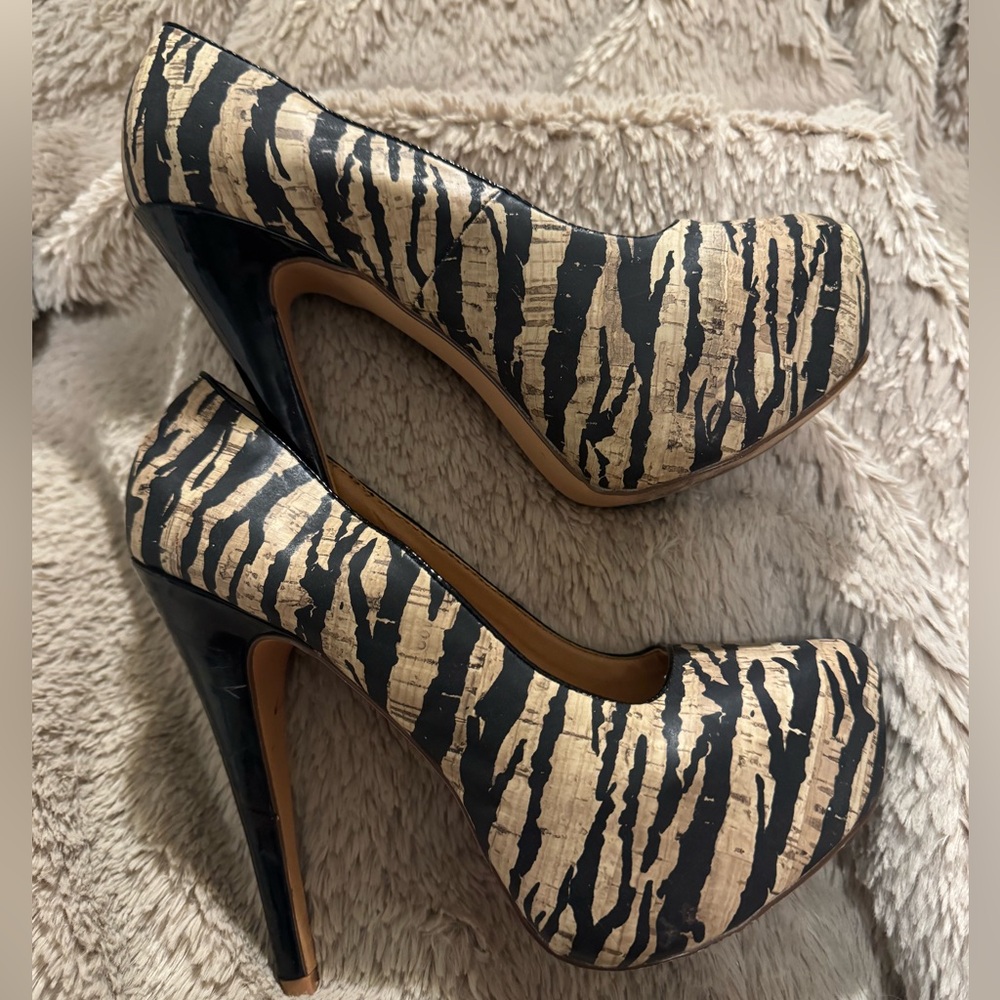 Charlotte Russe  Tiger-print Platform With Stiletto Heel Woman’s Size 8 1/2